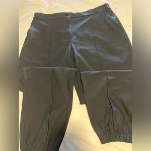 Lululemon size 33
